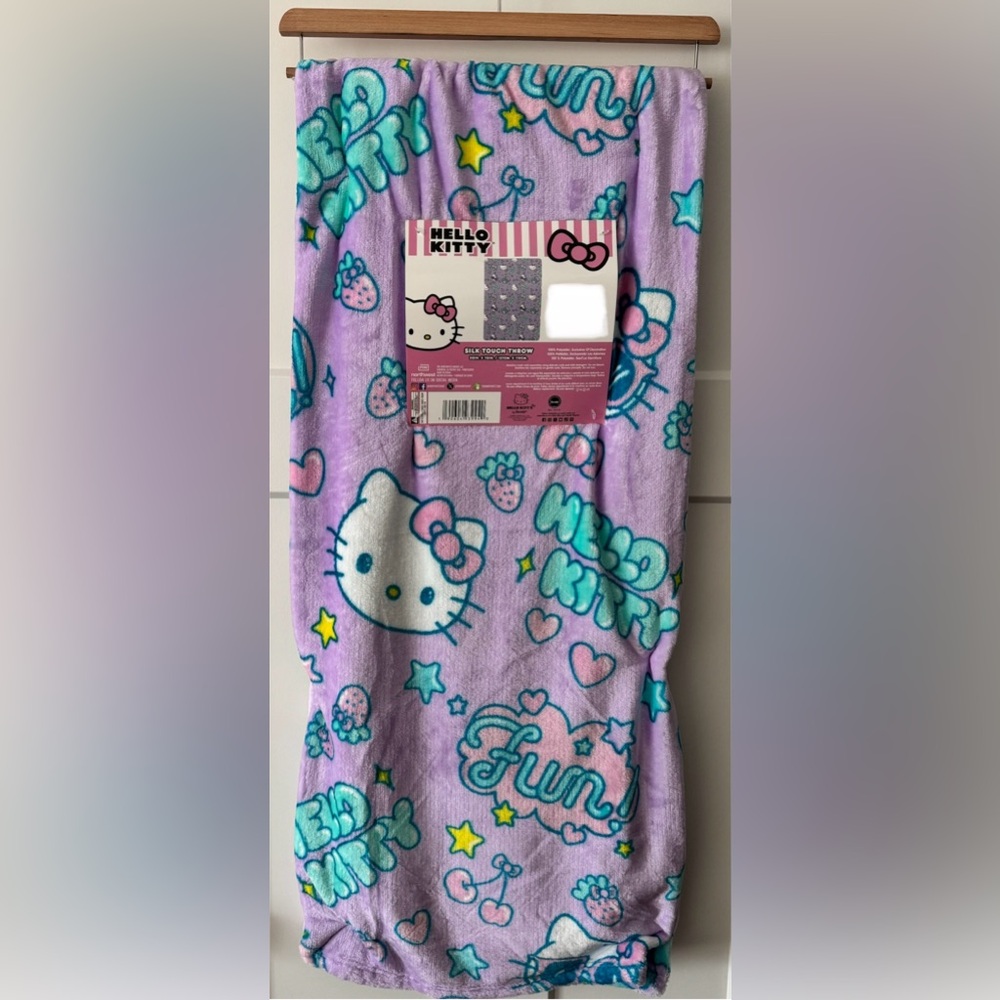 Hello Kitty Blanket💜